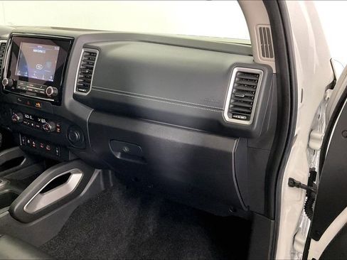 Used 2024 Nissan Frontier SL w/ Technology Package image 22