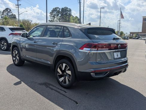 New 2025 Volkswagen Atlas Cross Sport SE image 5