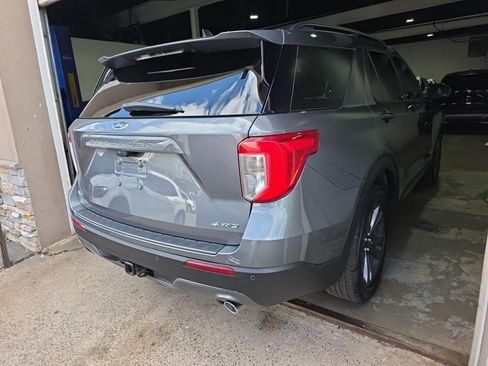 Used 2023 Ford Explorer XLT w/ Equipment Group 202A AWD/4WD image 5