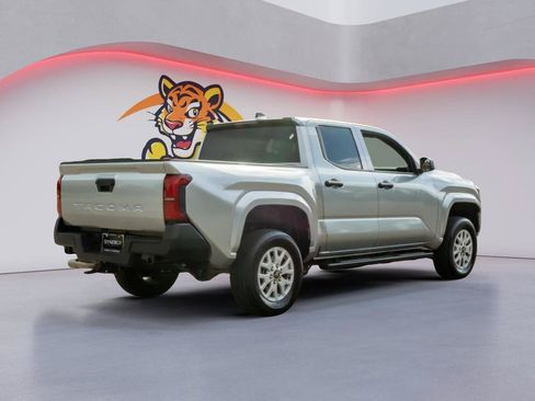 Used 2025 Toyota Tacoma SR RWD image 5