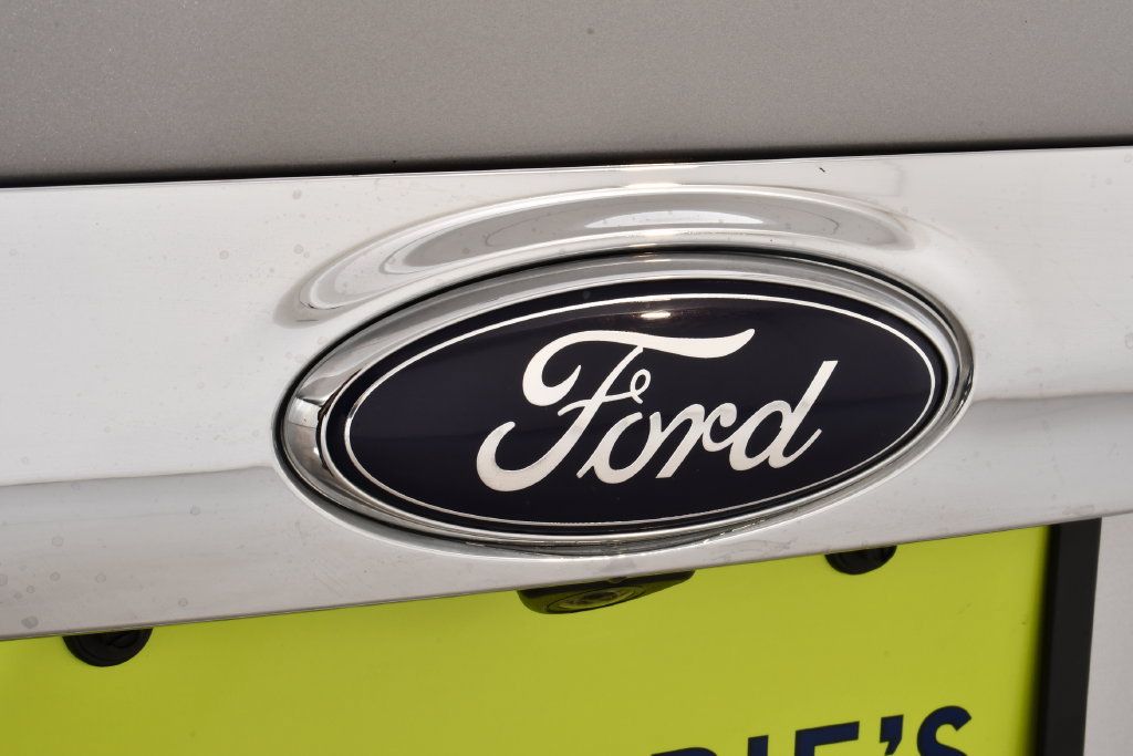 Used 2016 Ford Escape Titanium AWD/4WD image 23