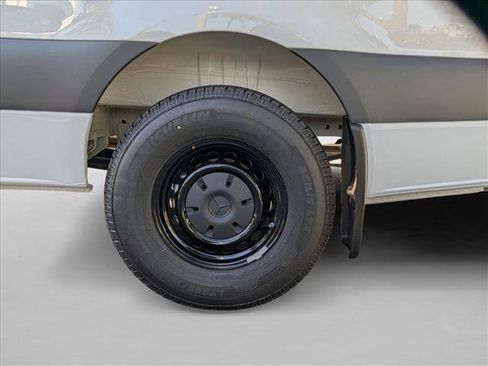 New 2026 Mercedes-Benz Sprinter 2500 image 9