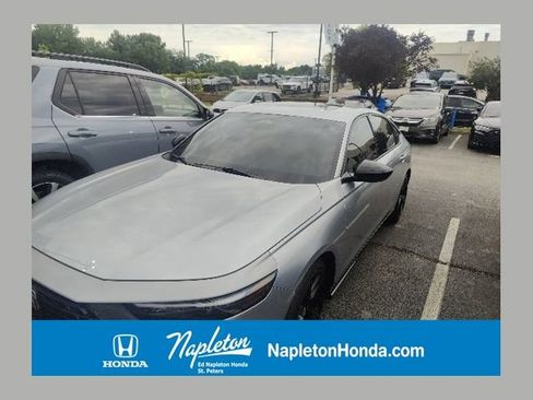 Used 2025 Honda Accord Sport image 1