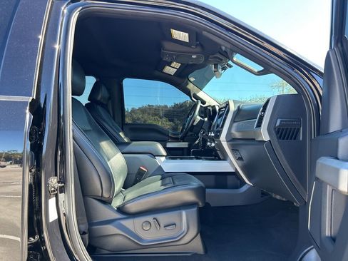 Used 2022 Ford F250 Lariat w/ Lariat Value Package image 56