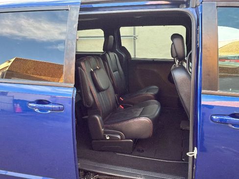 Used 2020 Dodge Grand Caravan GT image 25