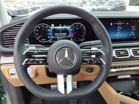 New 2026 Mercedes-Benz GLS 450 4MATIC image 14