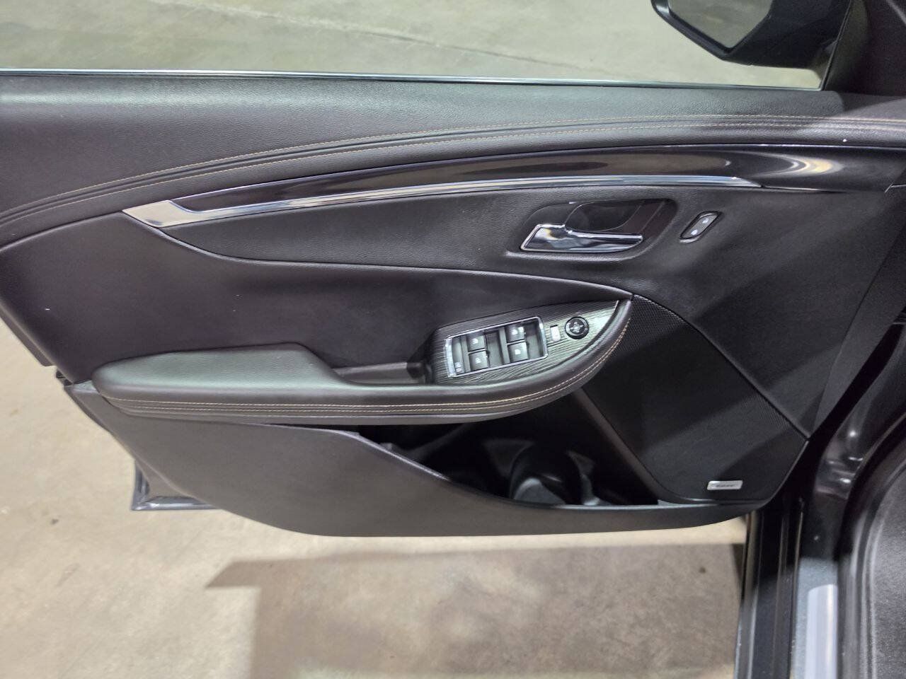 Used 2018 Chevrolet Impala Premier FWD image 24