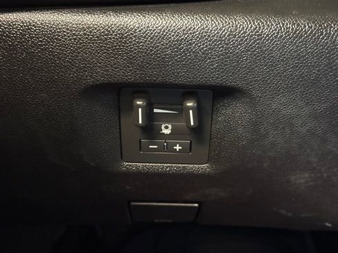 Used 2009 Chevrolet Silverado 2500 LT w/ Exterior Plus Package image 24