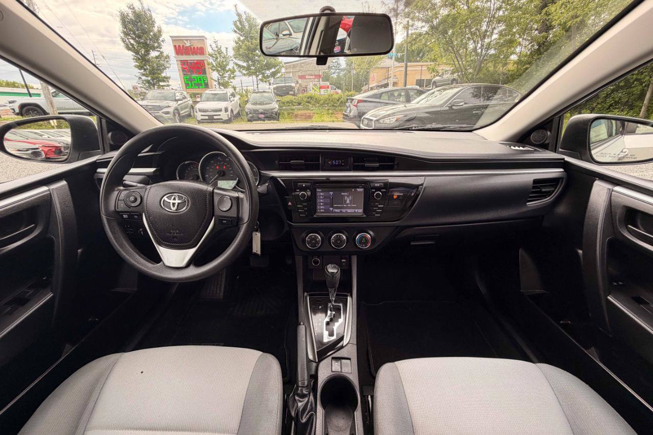 Used 2016 Toyota Corolla L FWD image 11