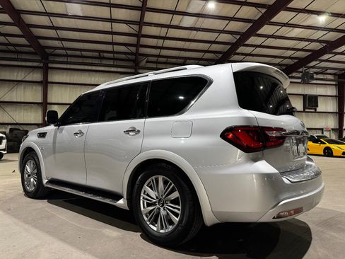 Used 2018 INFINITI QX80 4WD w/ Driver Assistance Package image 9