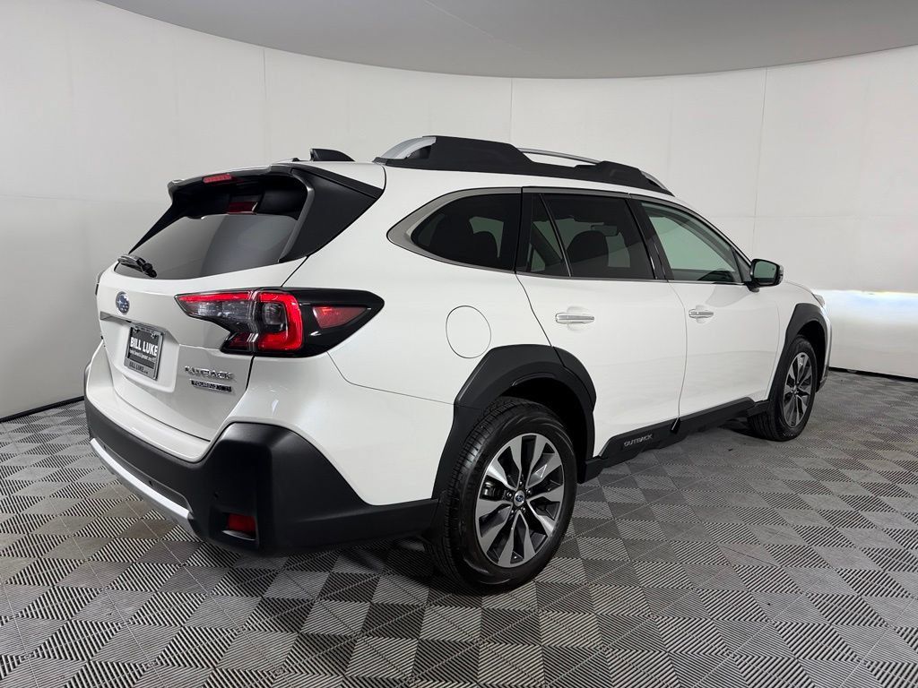 Used 2025 Subaru Outback Touring XT AWD/4WD image 7