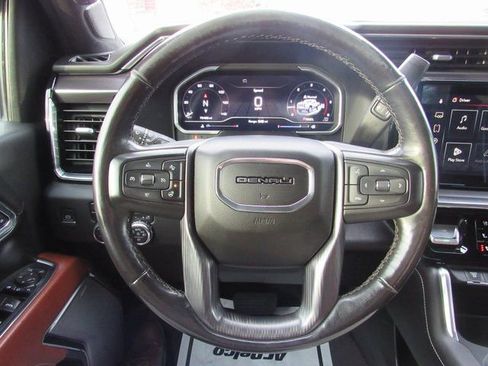 Used 2024 GMC Sierra 2500 Denali Ultimate image 18