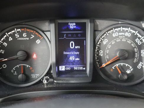Used 2019 Toyota Tacoma SR image 21