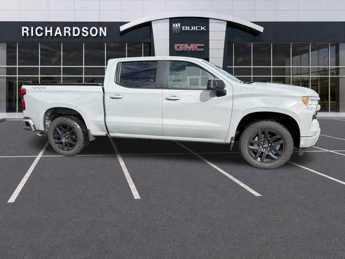 Used 2024 Chevrolet Silverado 1500 RST AWD/4WD image 15