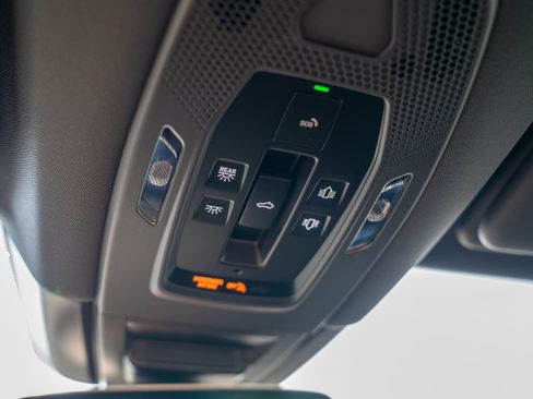 Certified 2026 Porsche Cayenne AWD/4WD image 20