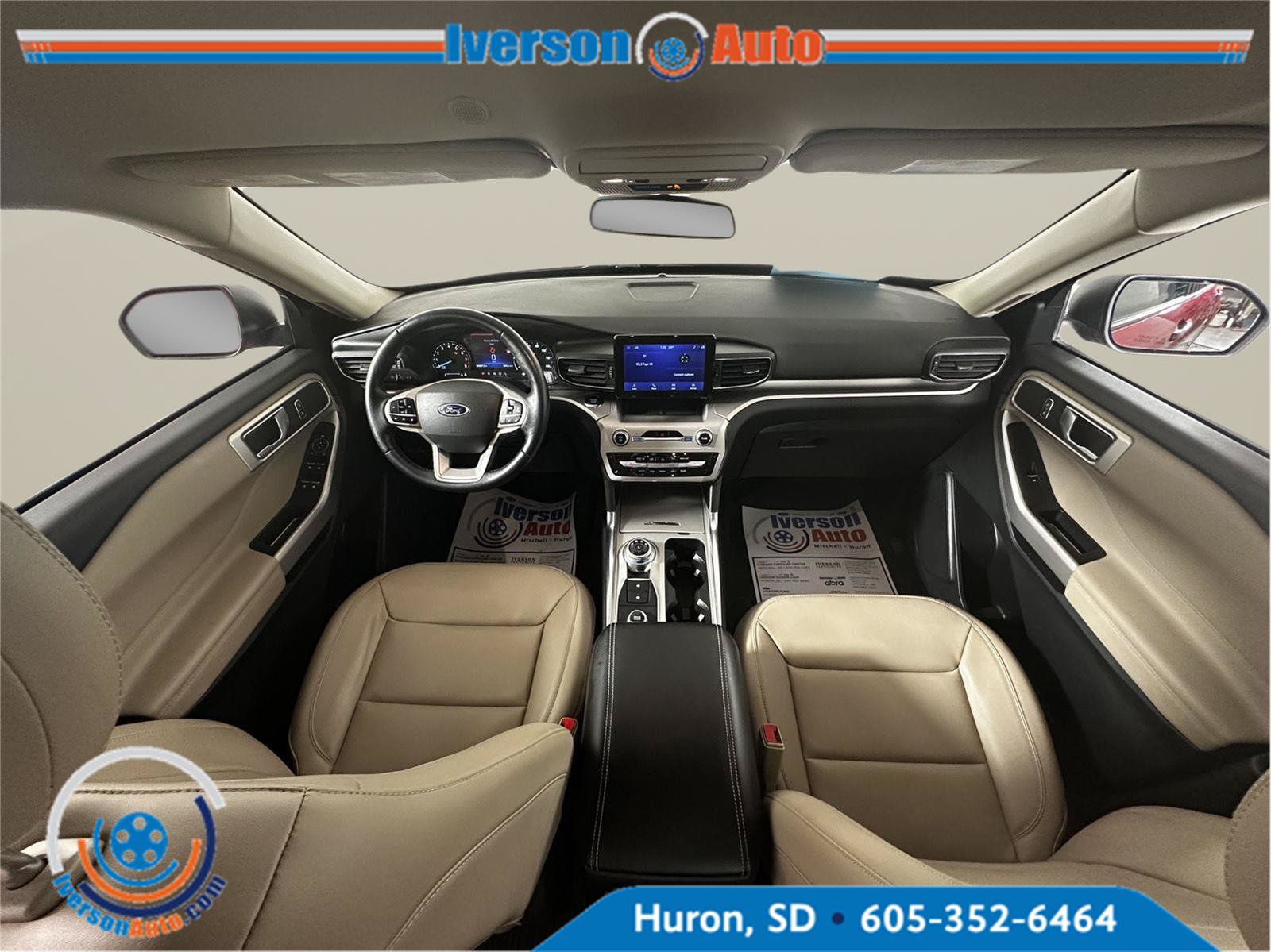 Used 2022 Ford Explorer XLT w/ Equipment Group 202A AWD/4WD image 27
