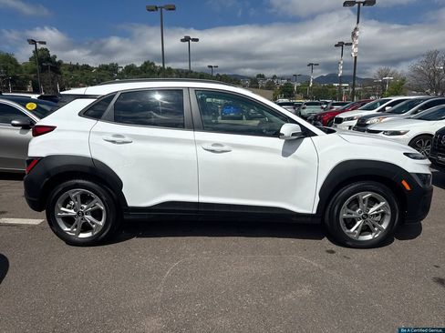 Certified 2023 Hyundai Kona SEL w/ Convenience Package AWD/4WD image 6