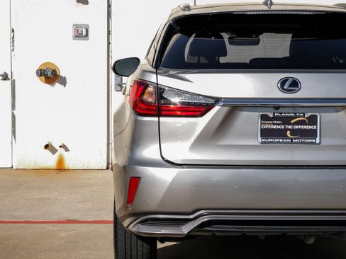 Used 2017 Lexus RX 450h AWD image 47