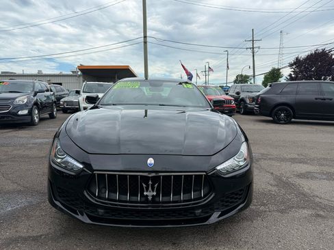 Used 2018 Maserati Ghibli S Q4 AWD/4WD image 2