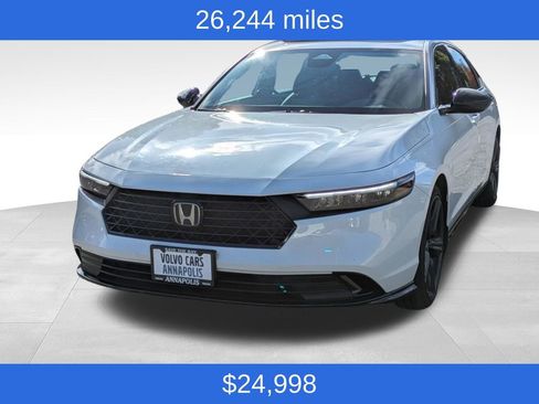 Used 2023 Honda Accord Sport image 3