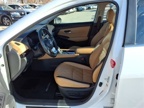 Certified 2024 Nissan Sentra SV w/ SV Premium Package image 4