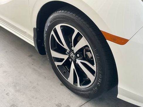 Certified 2018 Honda Odyssey Elite image 29