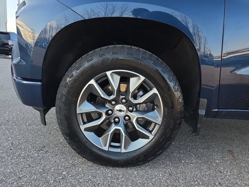Used 2023 Chevrolet Silverado 1500 RST w/ All Star Edition Plus AWD/4WD image 38