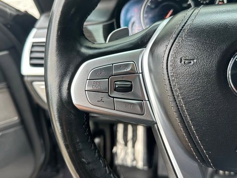 Used 2019 BMW 750i xDrive w/ Executive Package image 42