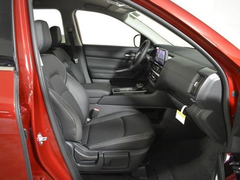 New 2026 Nissan Pathfinder SL AWD/4WD image 37