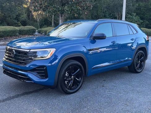 New 2025 Volkswagen Atlas Cross Sport SEL R-Line image 4