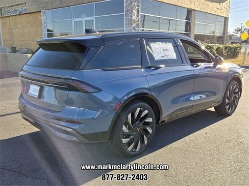 New 2026 Lincoln Nautilus Reserve image 3