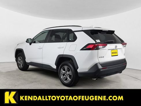 Used 2024 Toyota RAV4 XLE AWD/4WD image 7