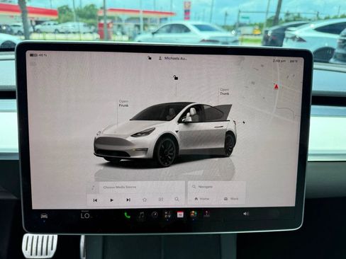 Used 2022 Tesla Model Y Performance AWD/4WD image 11