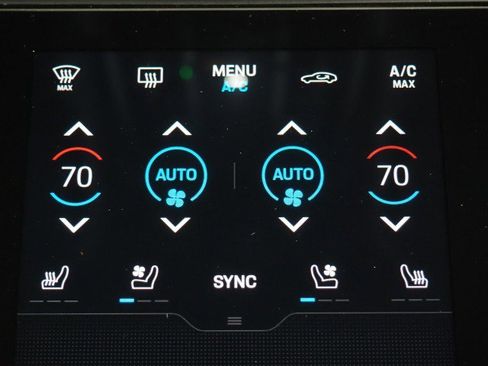 Used 2022 Porsche Taycan image 46