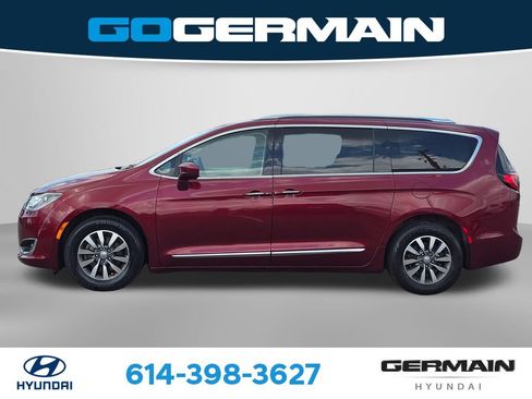 Used 2020 Chrysler Pacifica Touring-L Plus FWD image 12