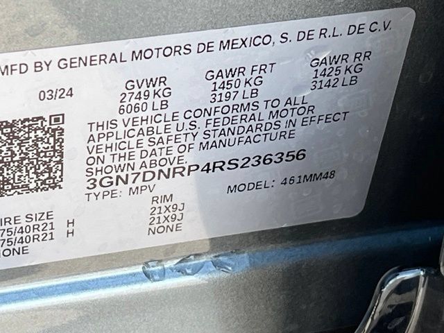 Used 2024 Chevrolet Equinox EV RS FWD image 35