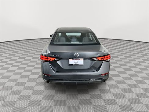 Certified 2022 Nissan Sentra S image 7