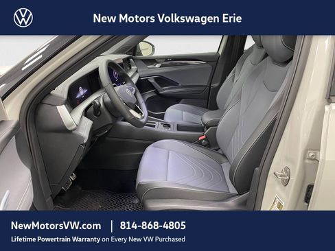 New 2026 Volkswagen Tiguan SE R-Line AWD/4WD image 7