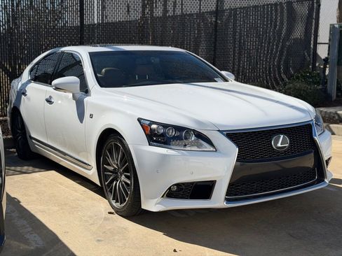 Used 2016 Lexus LS 460 460 image 3