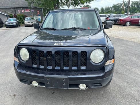 Used 2011 Jeep Patriot Latitude w/ Sun/Sound Group image 3