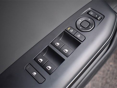 New 2025 Kia K4 LXS image 17