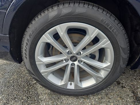 Certified 2025 Audi Q7 3.0T Prestige w/ Prestige Package image 9