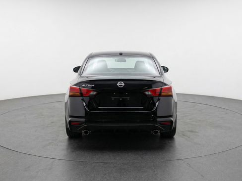 Used 2025 Nissan Altima 2.5 SV FWD image 7