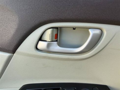 Used 2012 Honda Civic LX image 40