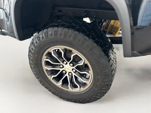 Used 2022 Chevrolet Colorado ZR2 image 31