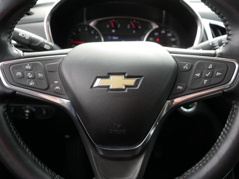 Used 2020 Chevrolet Equinox LT image 25