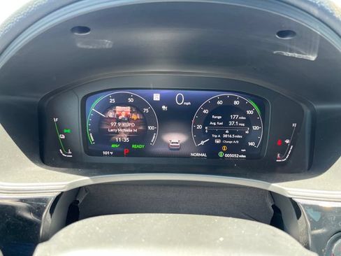 Used 2025 Honda Civic Sport image 25