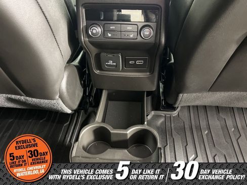 Certified 2023 GMC Acadia SLT w/ Preferred Package AWD/4WD image 22