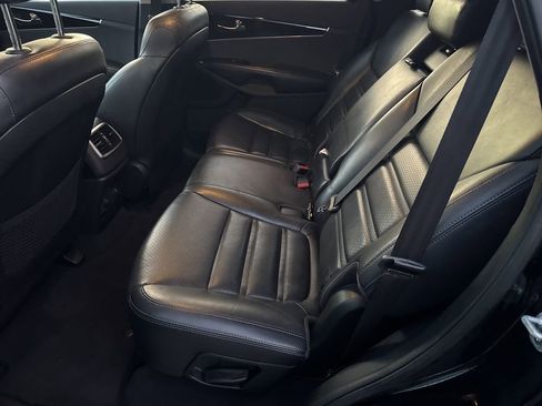 Used 2019 Kia Sorento EX image 20