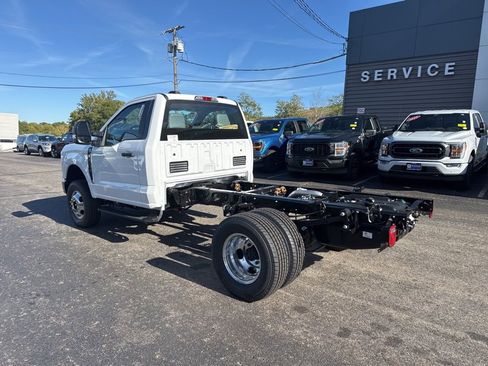 New 2026 Ford F350 XL w/ XL Chrome Package image 7